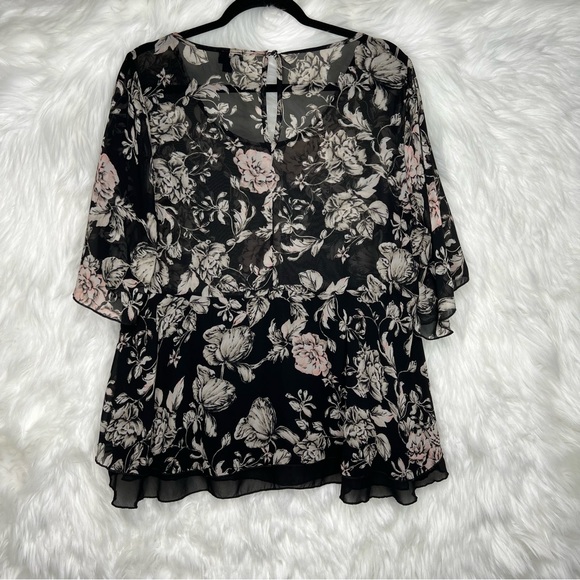 Torrid Black Floral Sheer Blouse Size 1 - Picture 2 of 5